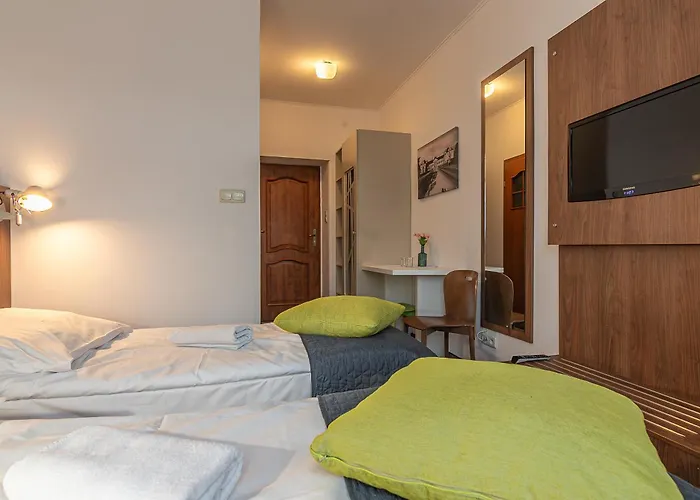 לינה וארוחת בוקר Bozy Dar