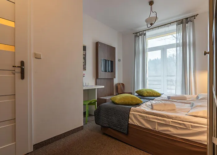 לינה וארוחת בוקר Bozy Dar